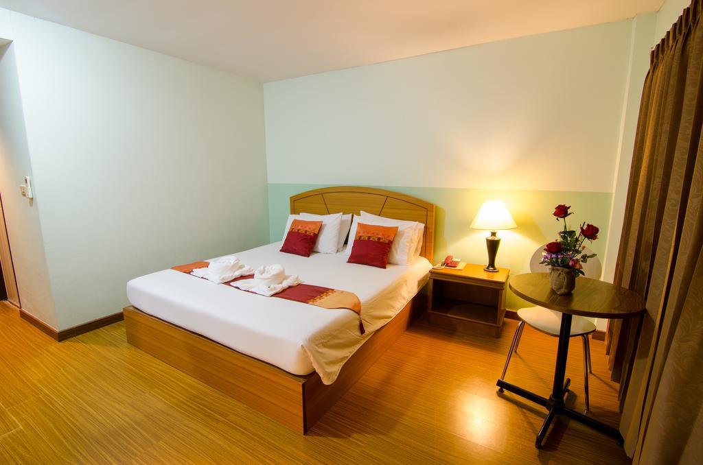 Ranong Garden Hotel Room photo