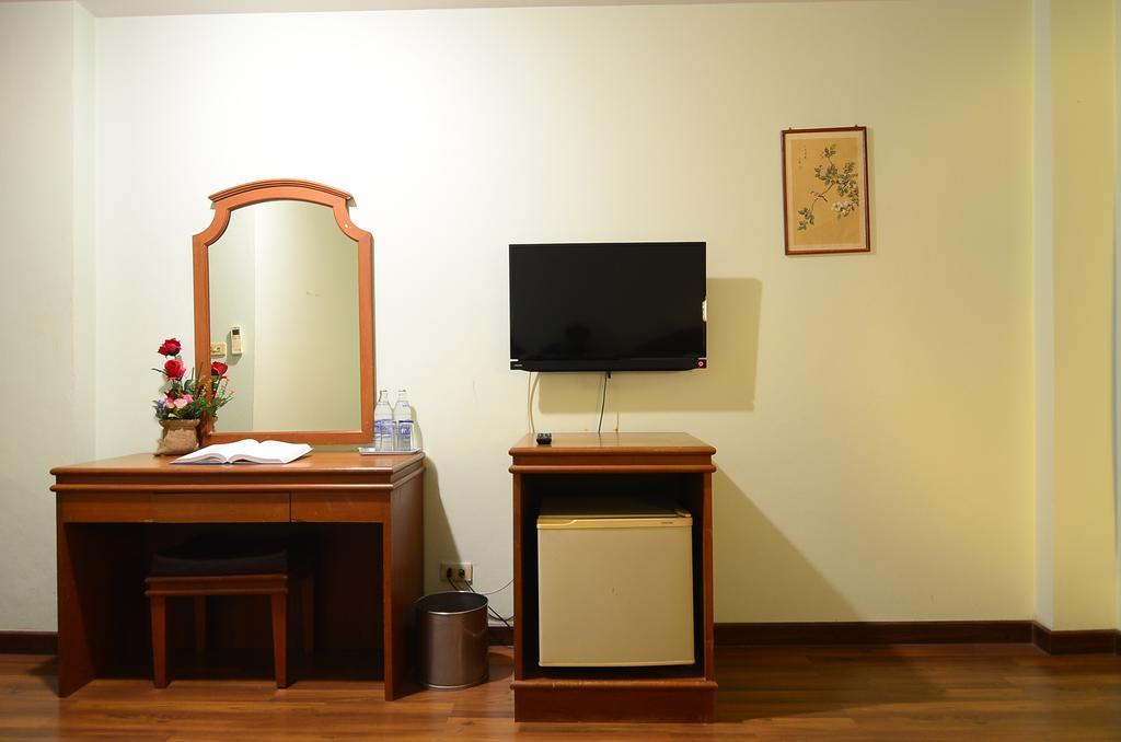 Ranong Garden Hotel Room photo